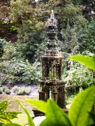 Off to one side of the garden was this stunning fountain.